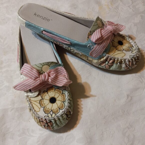 Kenzie Mules: Ballerina Slip on Canvas Blue Rose Lace Bow Flats Slip ons - Picture 2 of 5